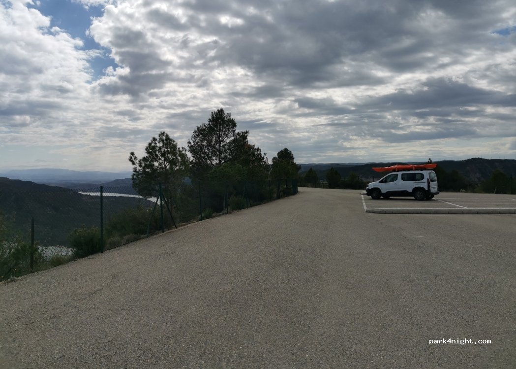 (50795) Fayón - Unnamed Road — foto 4