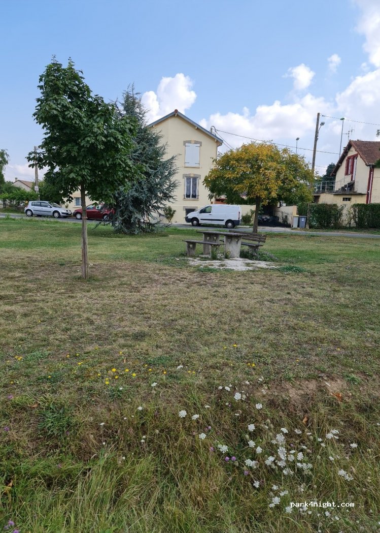 (89100) Saint-Denis-lès-Sens - 1 Rue Pierre Simonet — foto