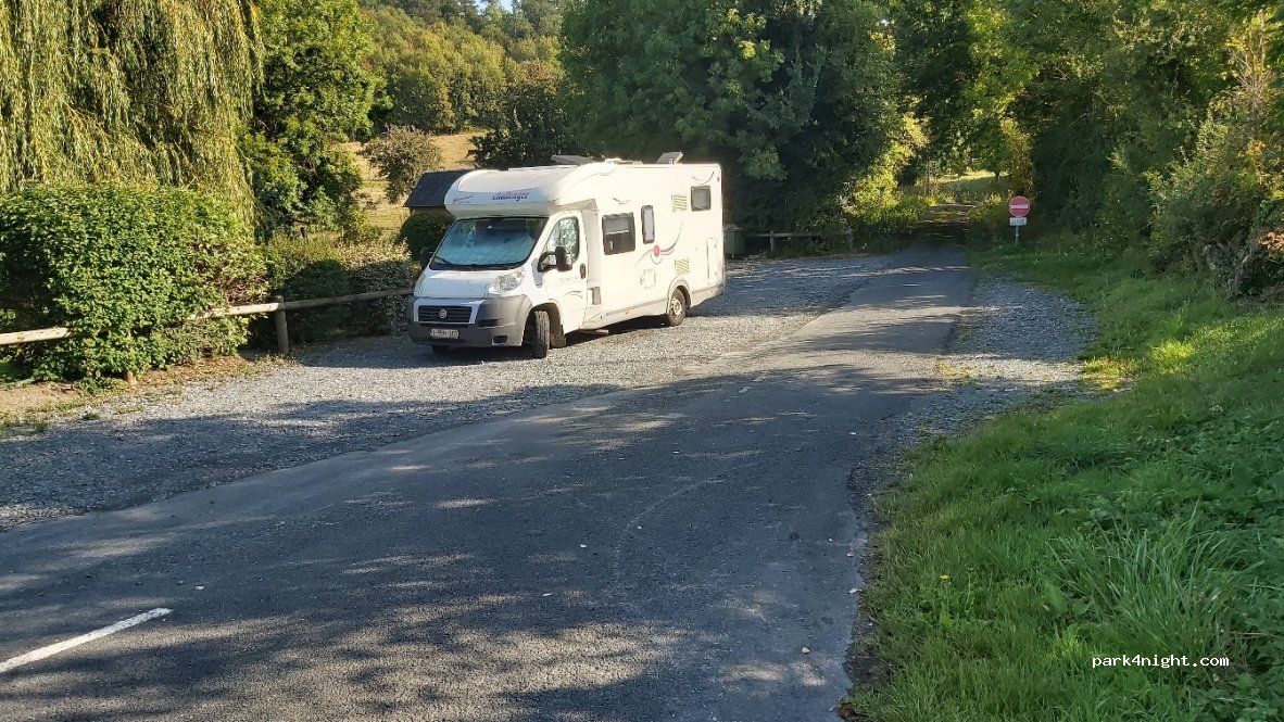 (14160) Brucourt - Lieu des Pts Maresquets — foto 2