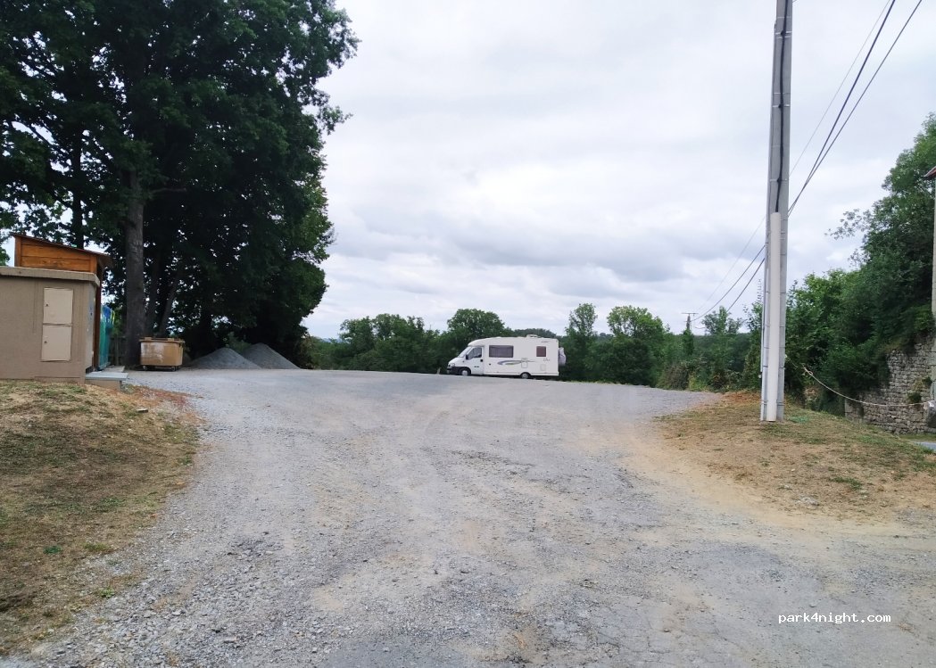 (23130) Le Chauchet - D65 — foto