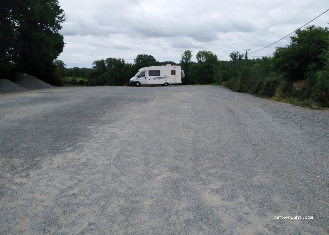 (23130) Le Chauchet - D65 — foto 2