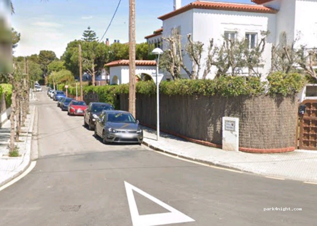 (08870) Sitges - 2 Carrer Reverendo Joan Lloveras — foto