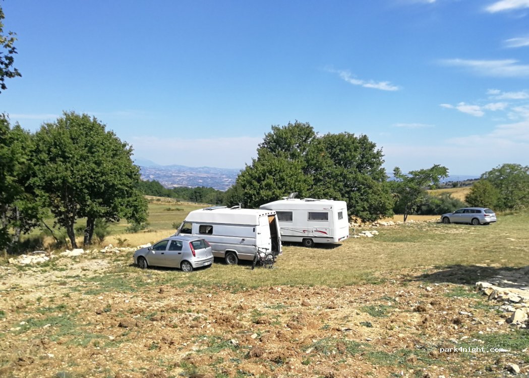 (65020) Roccamorice - Strada Provinciale 22 — foto 2