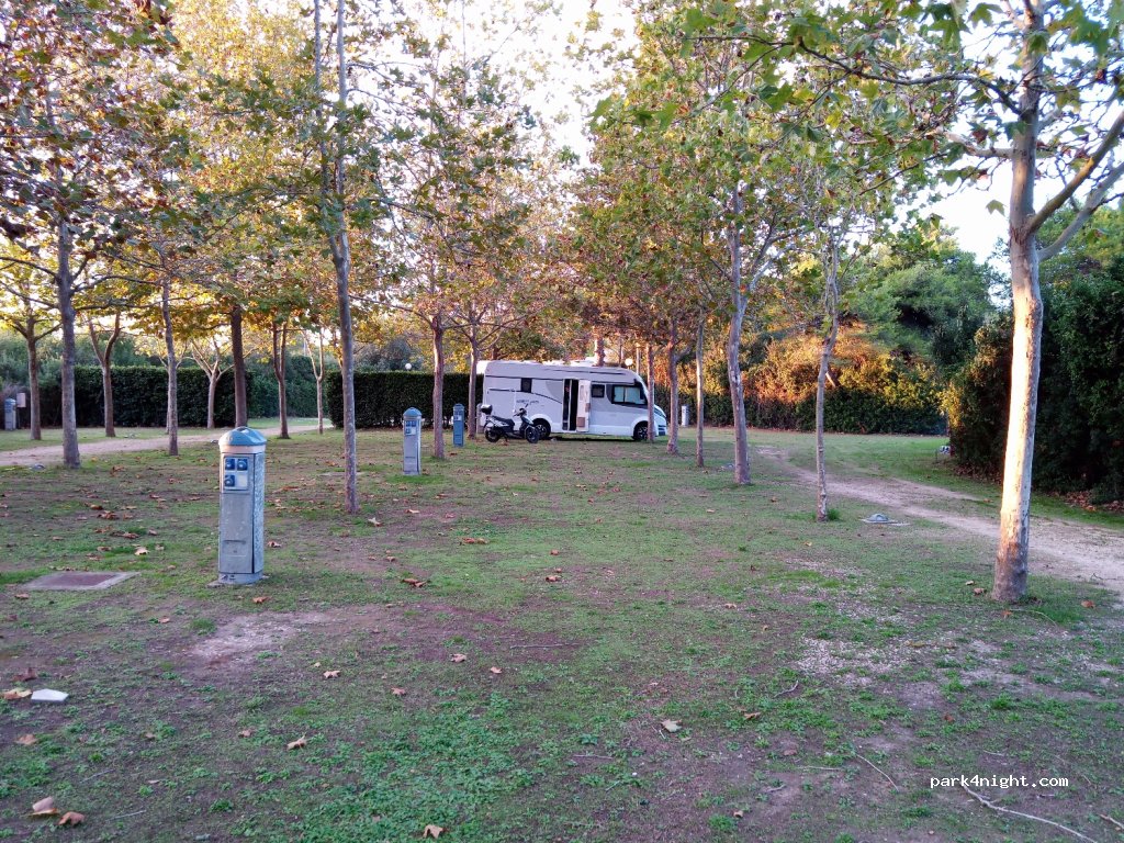 Solara Camper Area Solara — foto