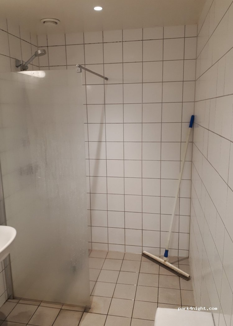 (1825) Tomter - 1013 Osloveien — foto