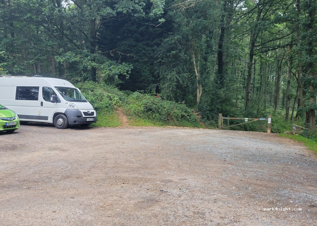 (YO7 2AW) Thirsk - Osgoodby Bank — foto