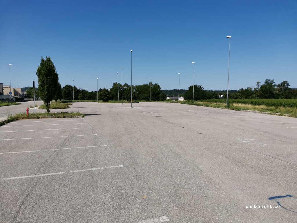 (37013) Bran - 274 Circonvallazione Bran — foto