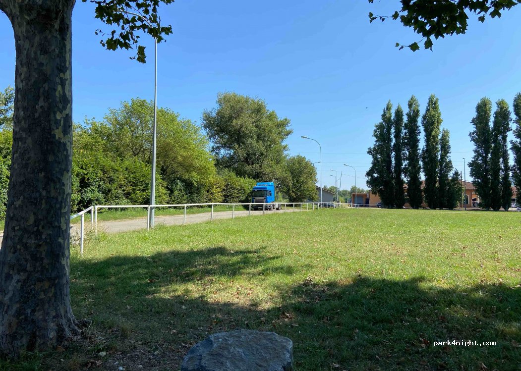 (69700) Givors - 1B Avenue Anatole France — foto