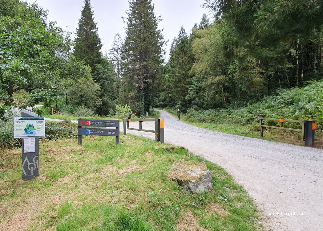 (SA20 0SE) Llandovery - Unnamed Road — foto 2
