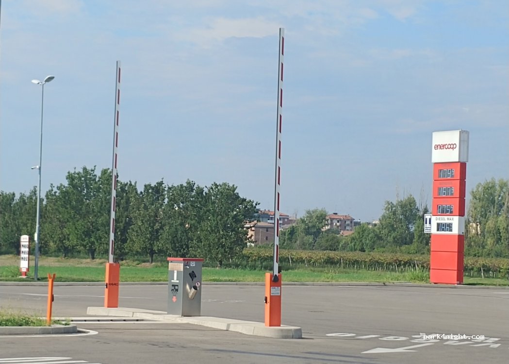 (41012) Carpi - 7 Via Pola Esterna — foto 2