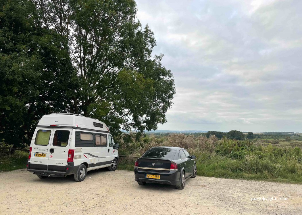 (BA13 4TQ)  - Bratton Road — foto 3