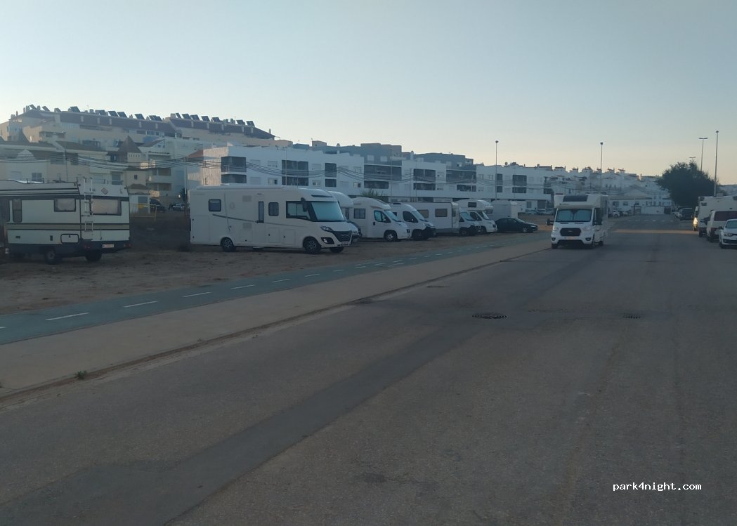 (11380) Tarifa - 31 Calle Cigüeña Blanca — foto