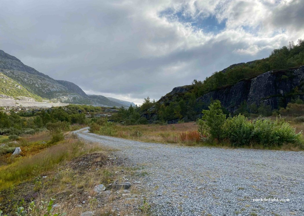 (6884) Øvre Årdal - 177-27 Tyinvegen — foto