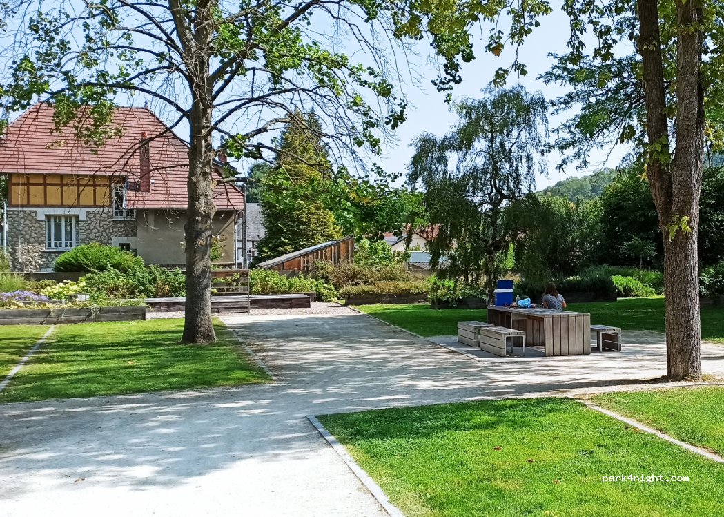 (27700) Les Andelys - 46 Avenue de la République — foto 3