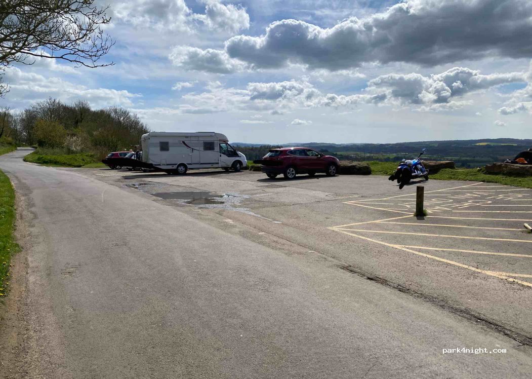 (TA14 6RW) Stoke-sub-Hamdon - Ham Hill Road — foto
