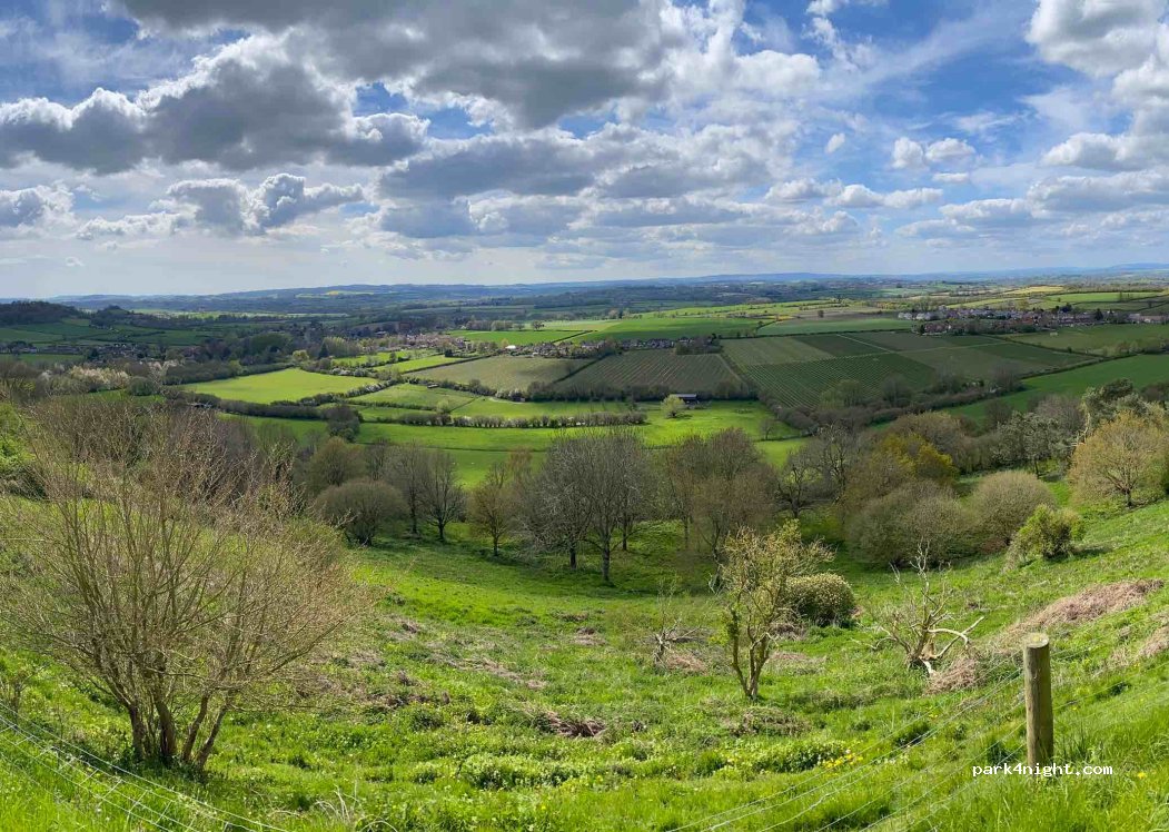 (TA14 6RW) Stoke-sub-Hamdon - Ham Hill Road — foto 3