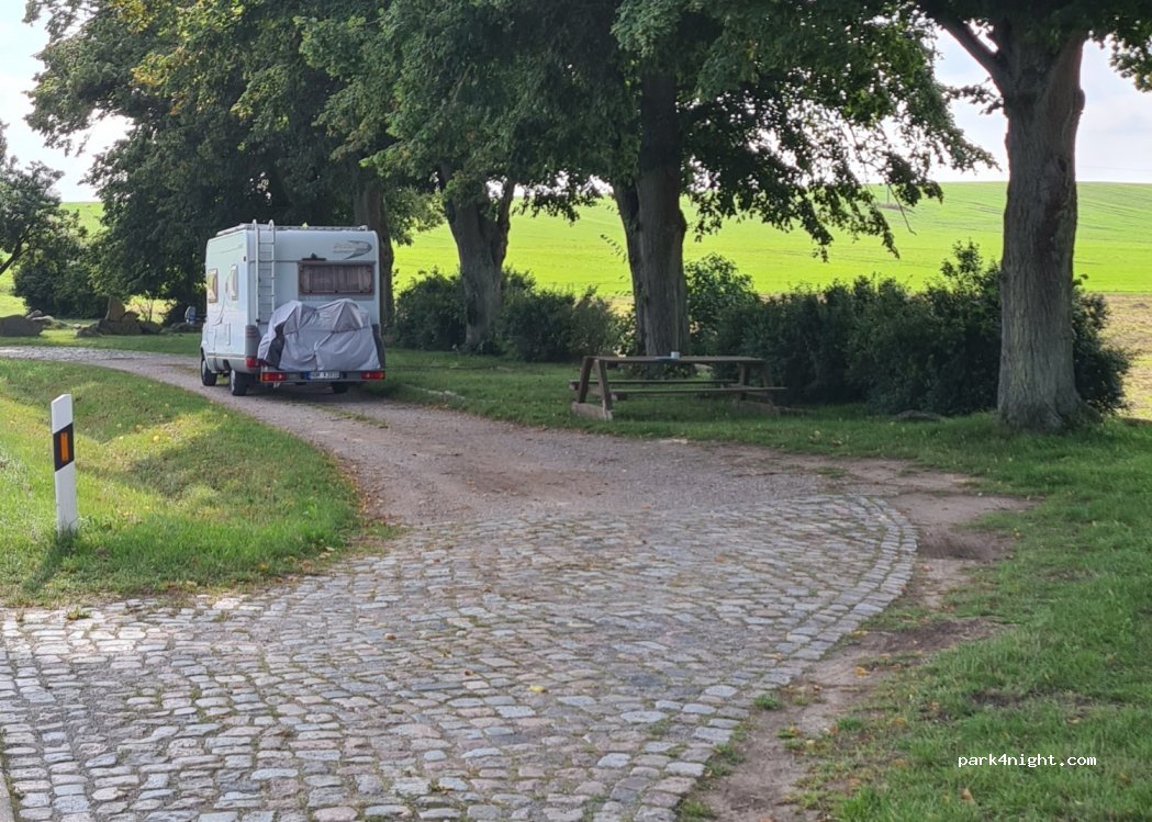 (18292) Hoppenrade - Unnamed Road — foto