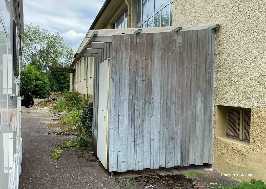 Wohnmobilstellplatz an der Vinzenz Therme in Bad Ditzenbach — foto 4