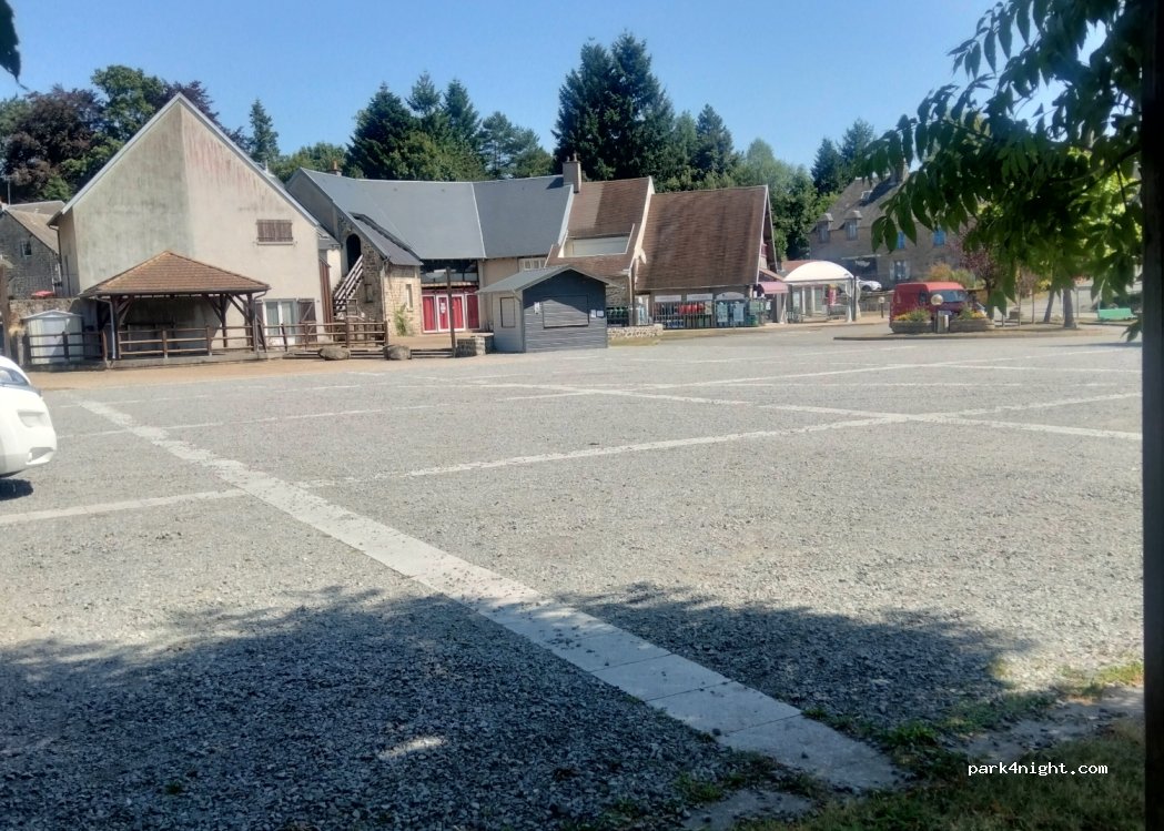 (23460) Royère-de-Vassivière - Rue de Vassivière, D3 — foto 3