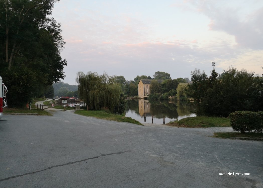 (53100) Moulay - Ecluse — foto