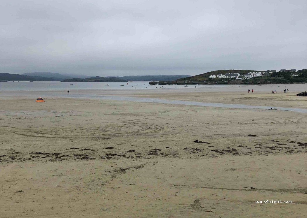(F92 KW24) Downings - 4 Beach Park — foto