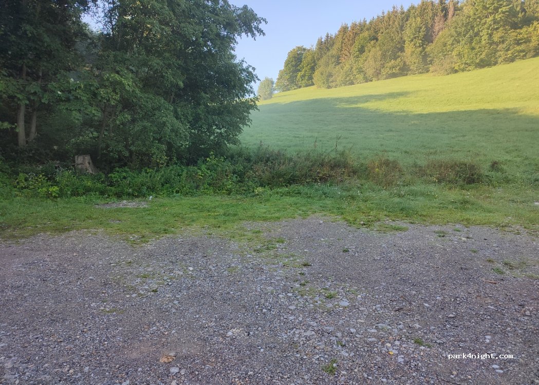 (013 03) Varín - Unnamed Road — foto 2