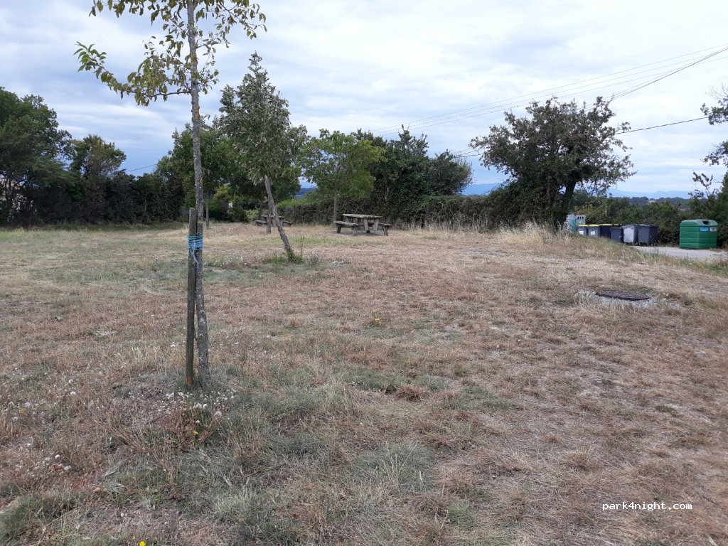 (07580) Saint-Gineis-en-Coiron - Champ Redon — foto