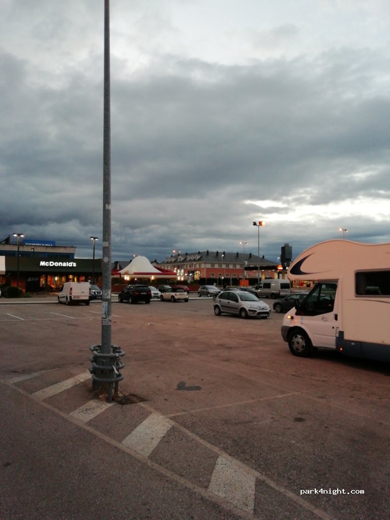 (24400) Ponferrada - 3 Avenida de los Escritores — foto 2