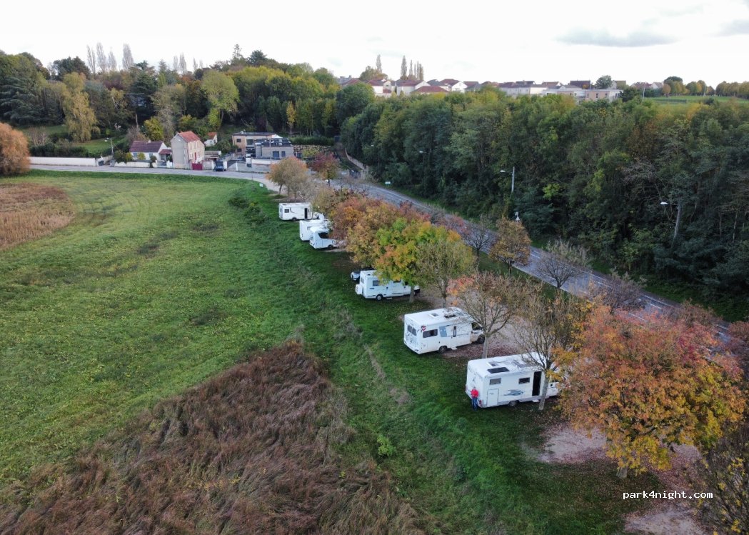 Aire camping-car Chartres — foto 5