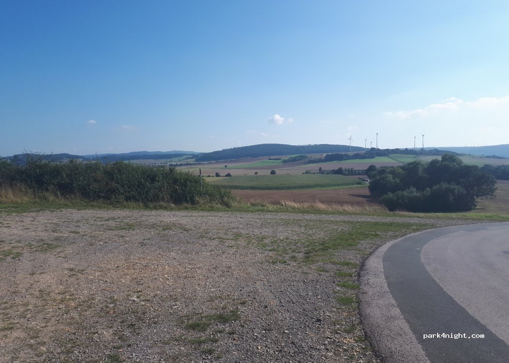 (31860) Emmerthal - Unnamed Road — foto