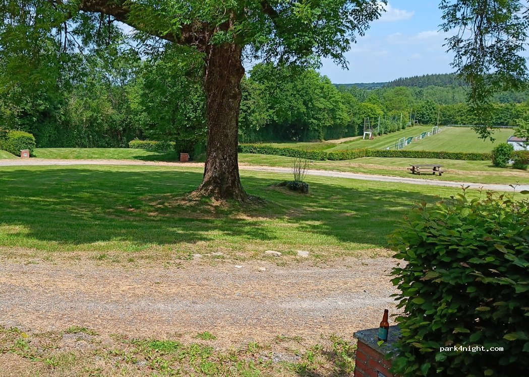 Camping municipal de Carrouges — foto 3