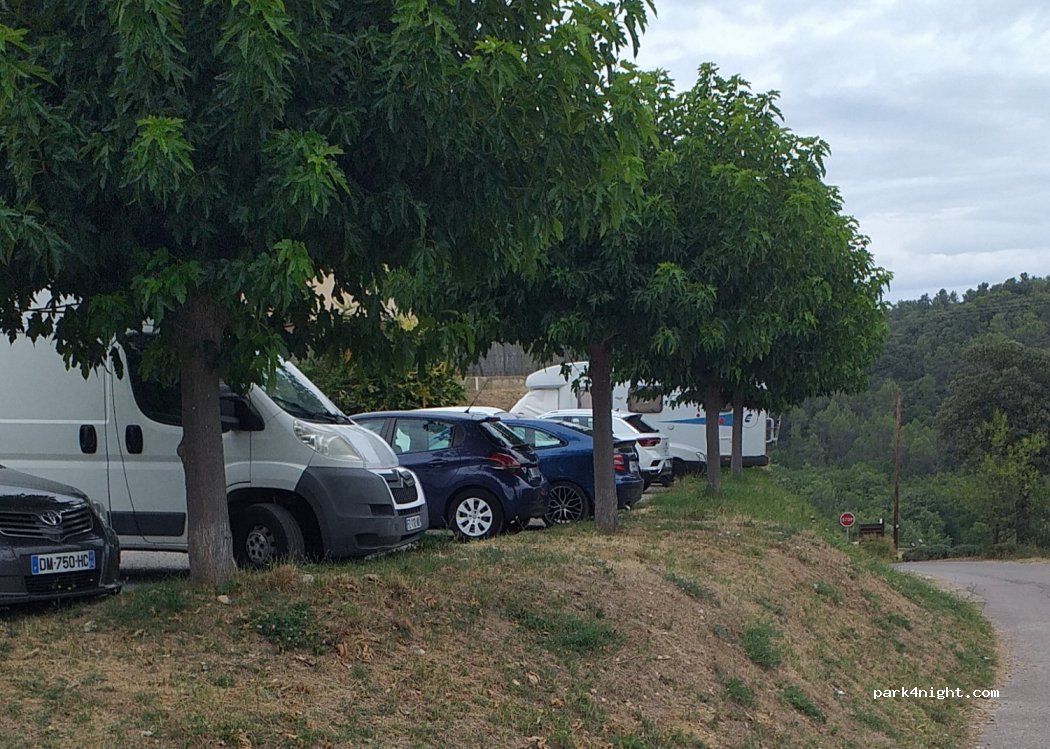 (04800) Gréoux-les-Bains - 17 Route de Saint-Jean — foto