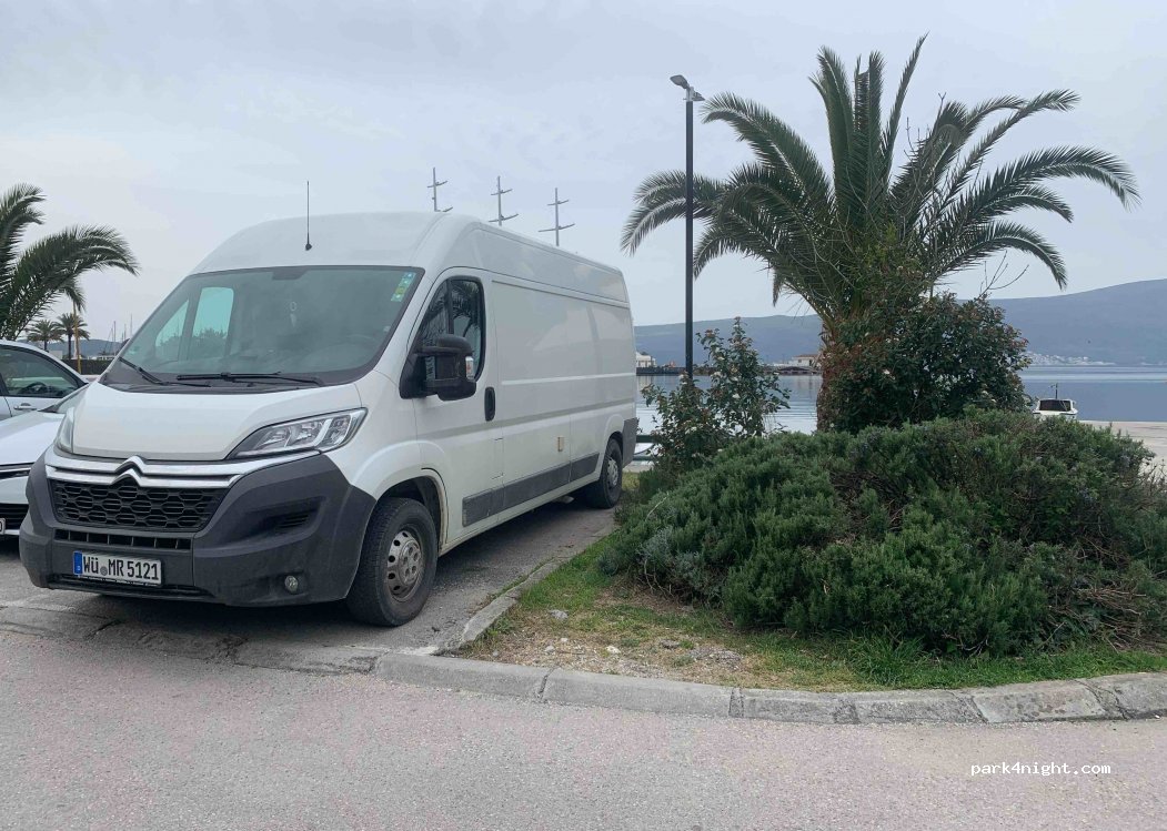 () Tivat - 1 Blaža Jovanovića — foto 3