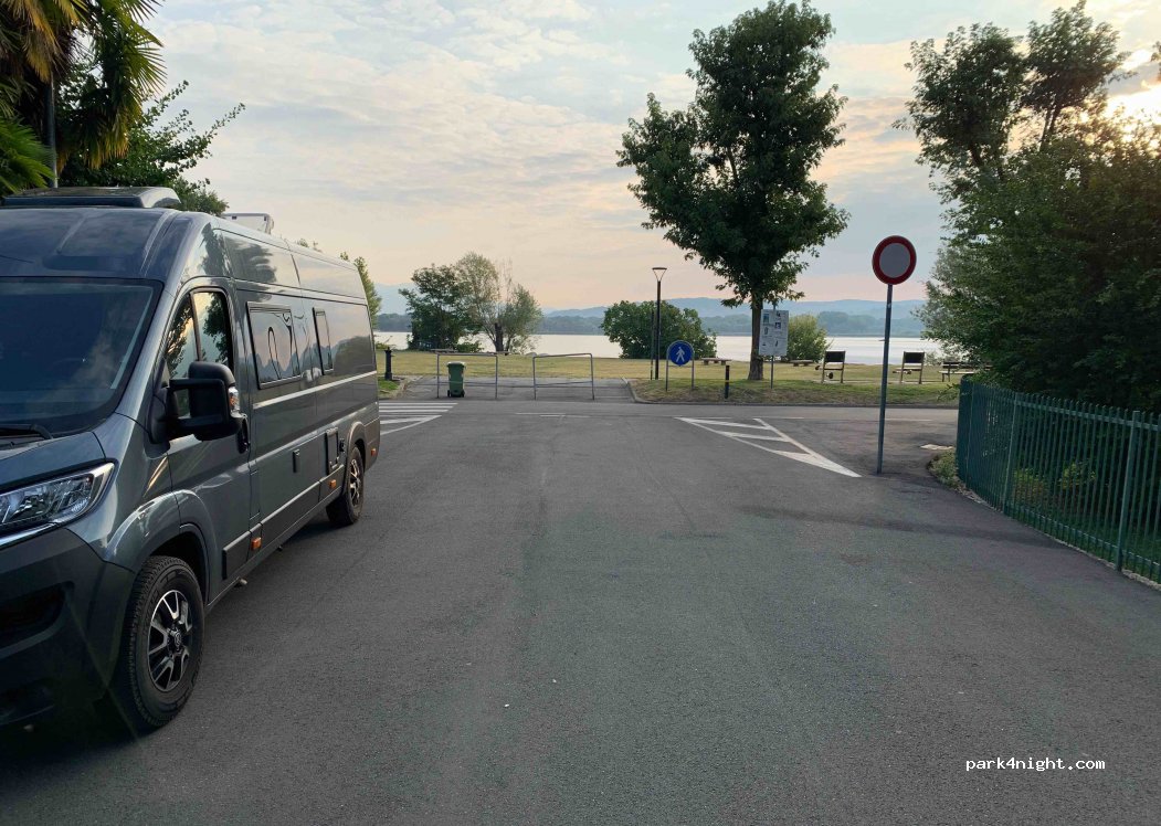 (28041) Arona - 24 Via Alcide De Gasperi — foto