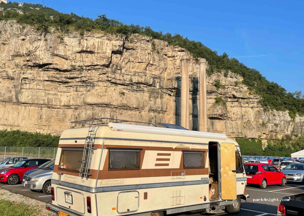 (38121) Trento - 7 Via Papiria — foto