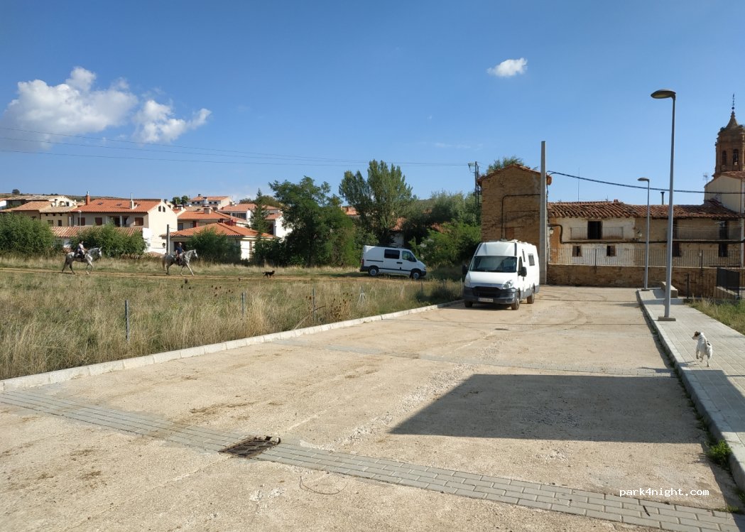 (44142) La Iglesuela del Cid - 1B Plaza del Olmo — foto