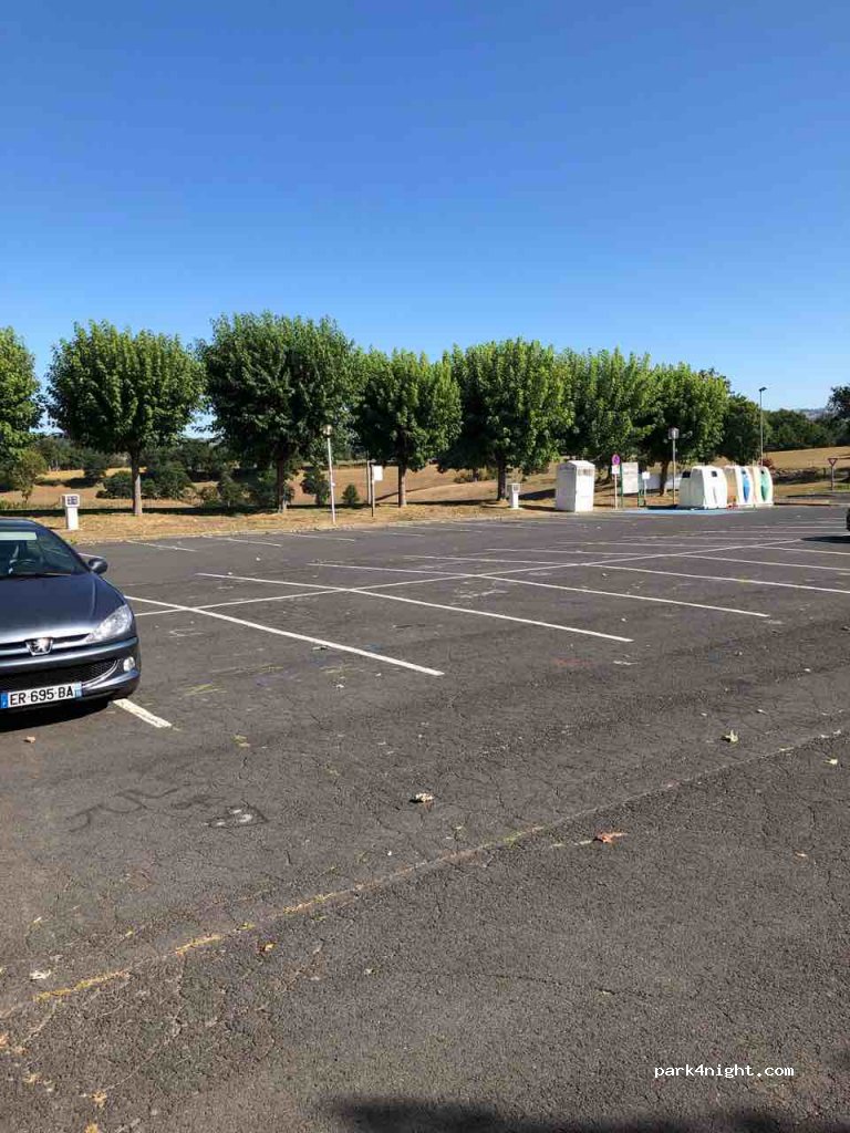 (15130) Ytrac - Rue Jean de la Fontaine — foto 2