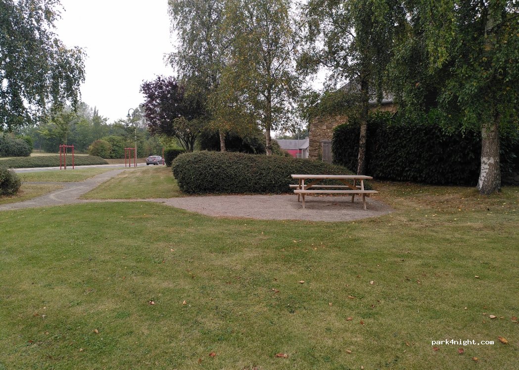 (22140) Kermoroc'h - 3 Place de l'Église — foto 4