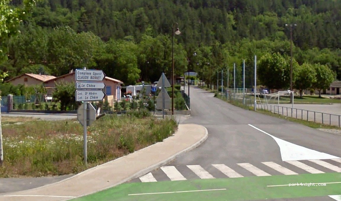 Camping le Chêne Tallard — foto