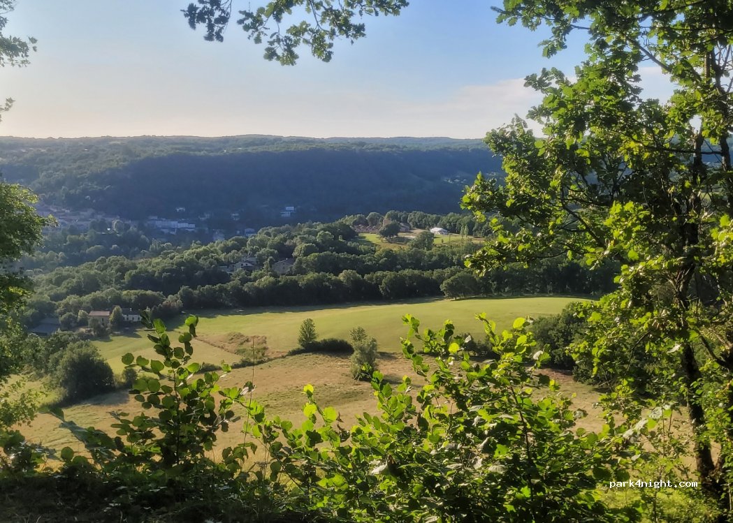 (82160) Caylus - Unnamed Road — foto 2