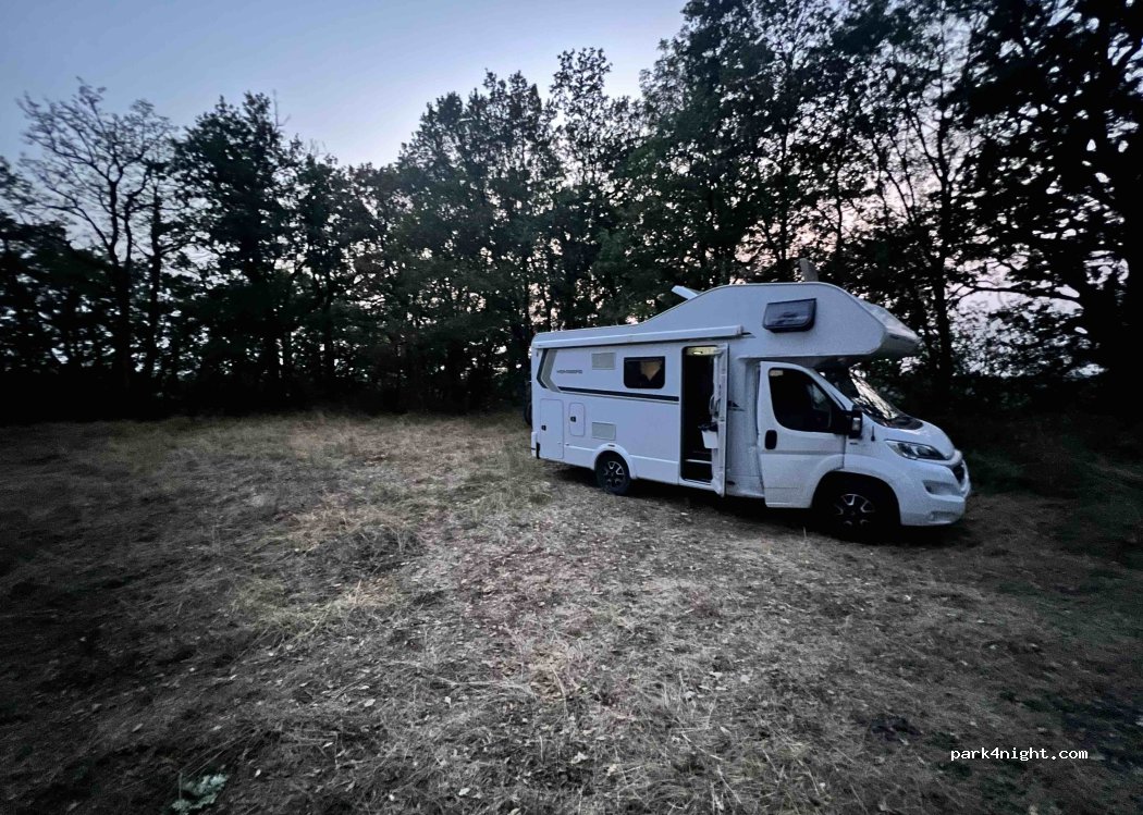 (82160) Caylus - Unnamed Road — foto 5