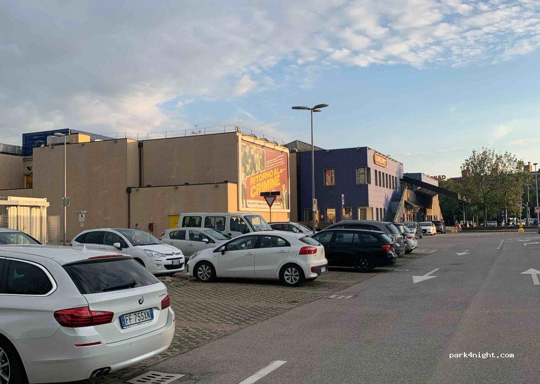 (40127) Bologna - 5 Viale Europa — foto