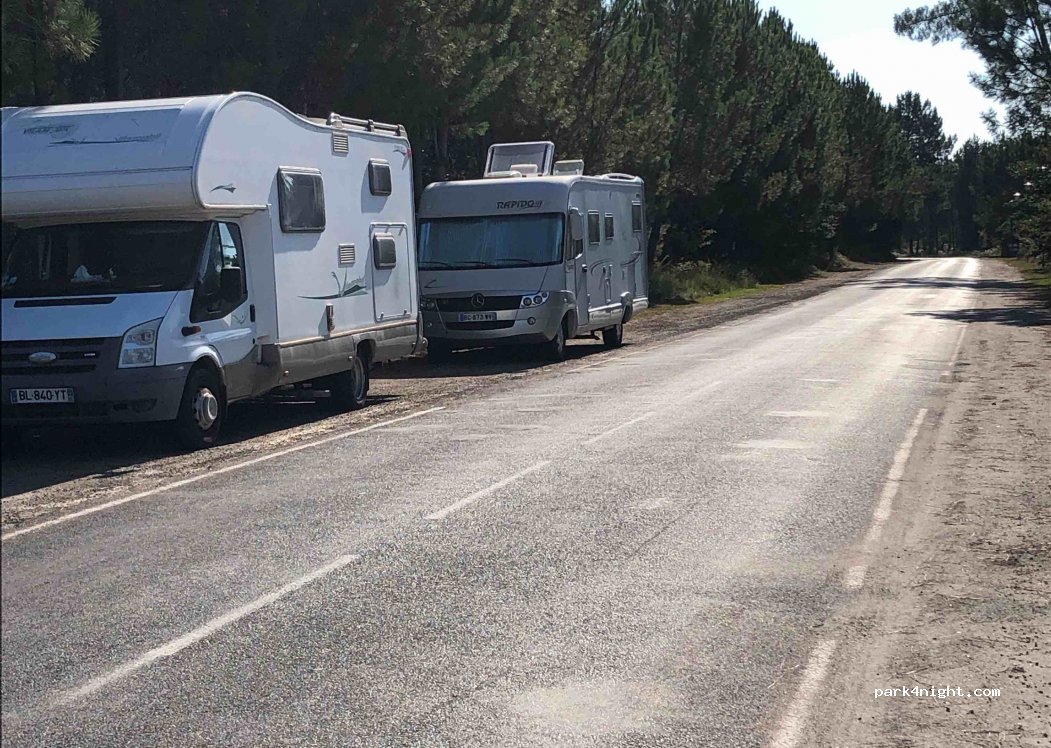 (40160) Gastes - Unnamed Road — foto 2