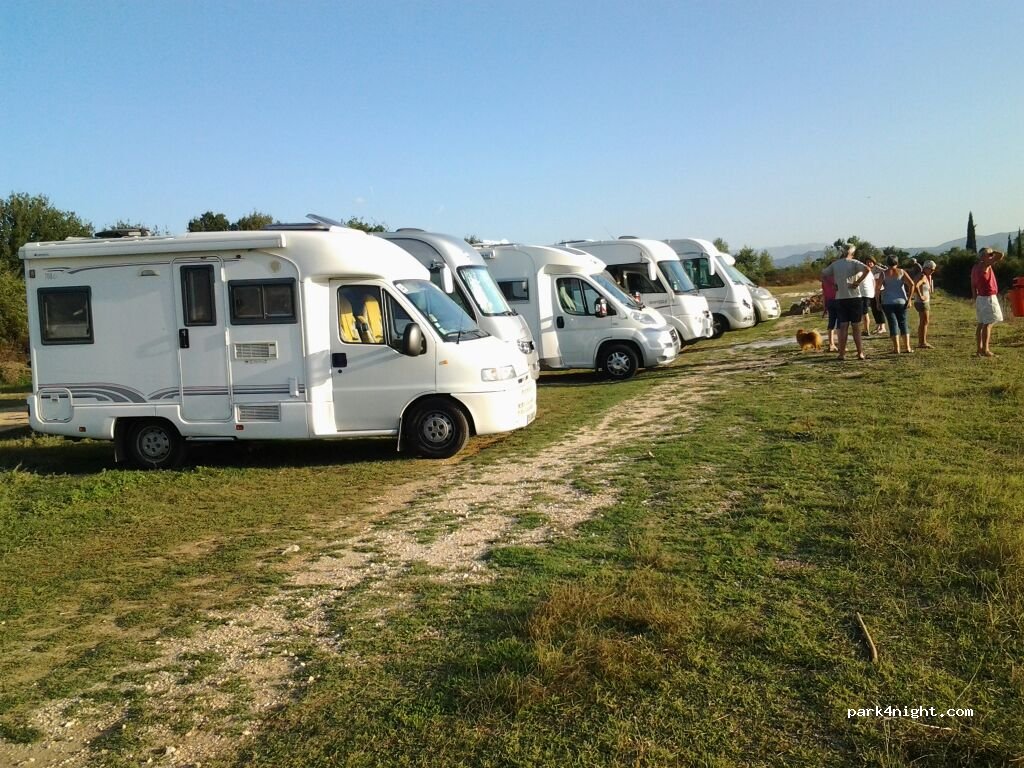 (455 00) Pamvotida - Unnamed Road — foto