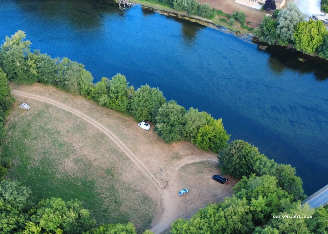 (24220) Castels et Bézenac - Unnamed Road — foto 5