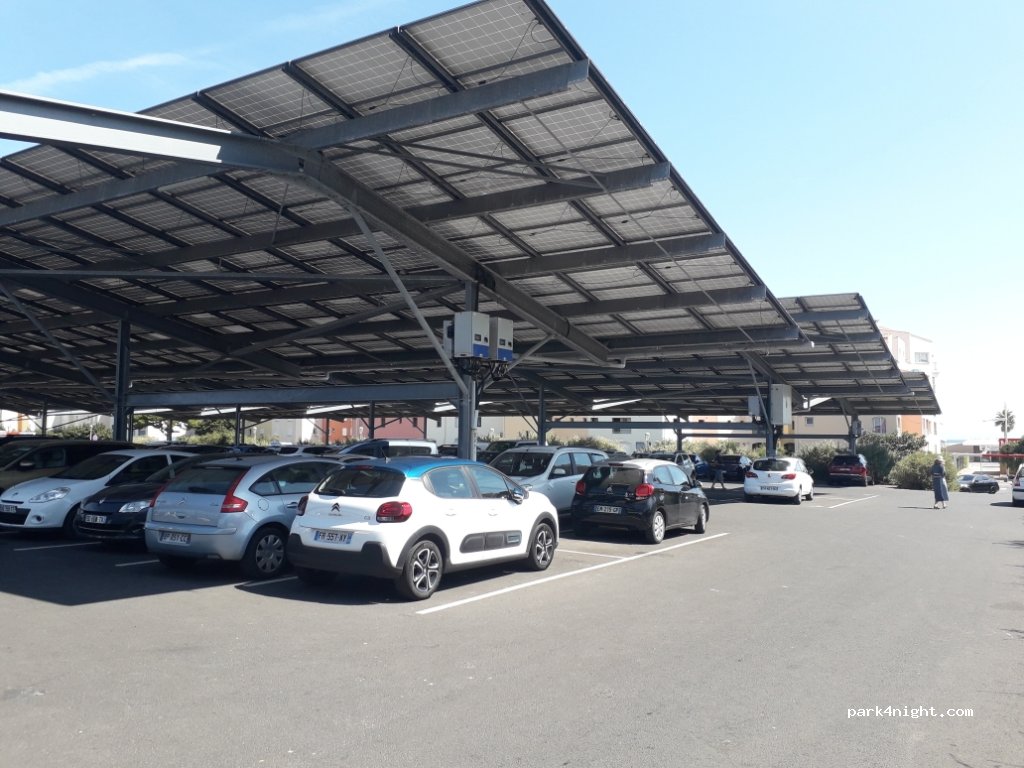 (34300) Agde - 6 Rue du Corps de Garde — foto