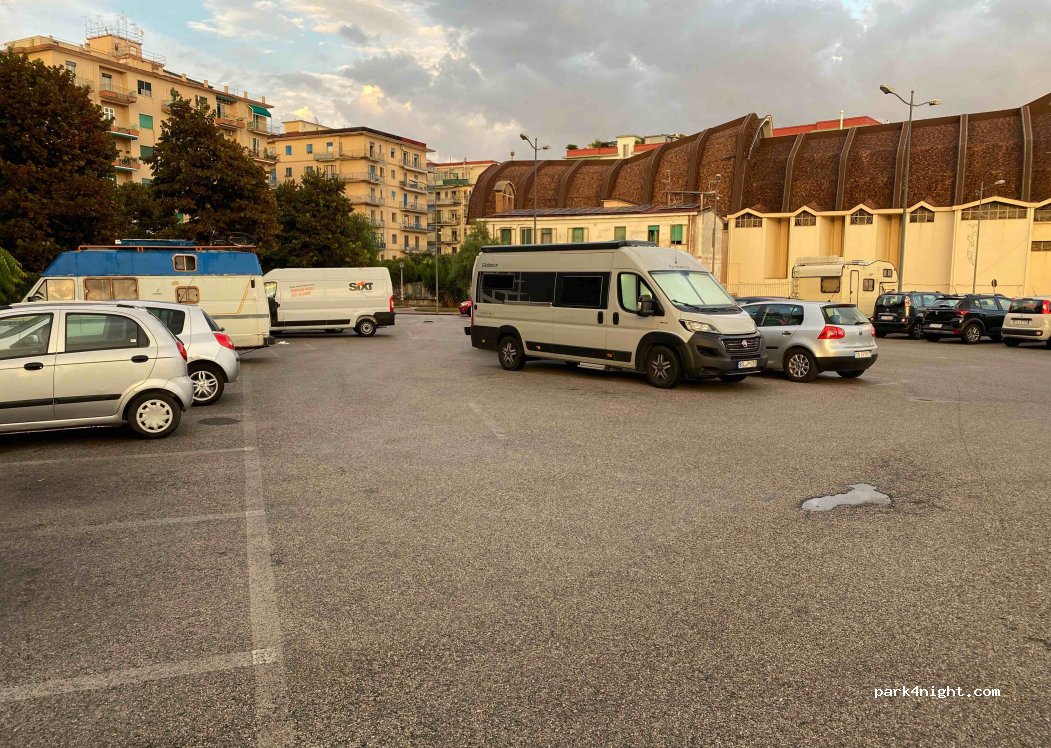 (84127) Salerno - 11 Via Scillato Tommaso — foto 2