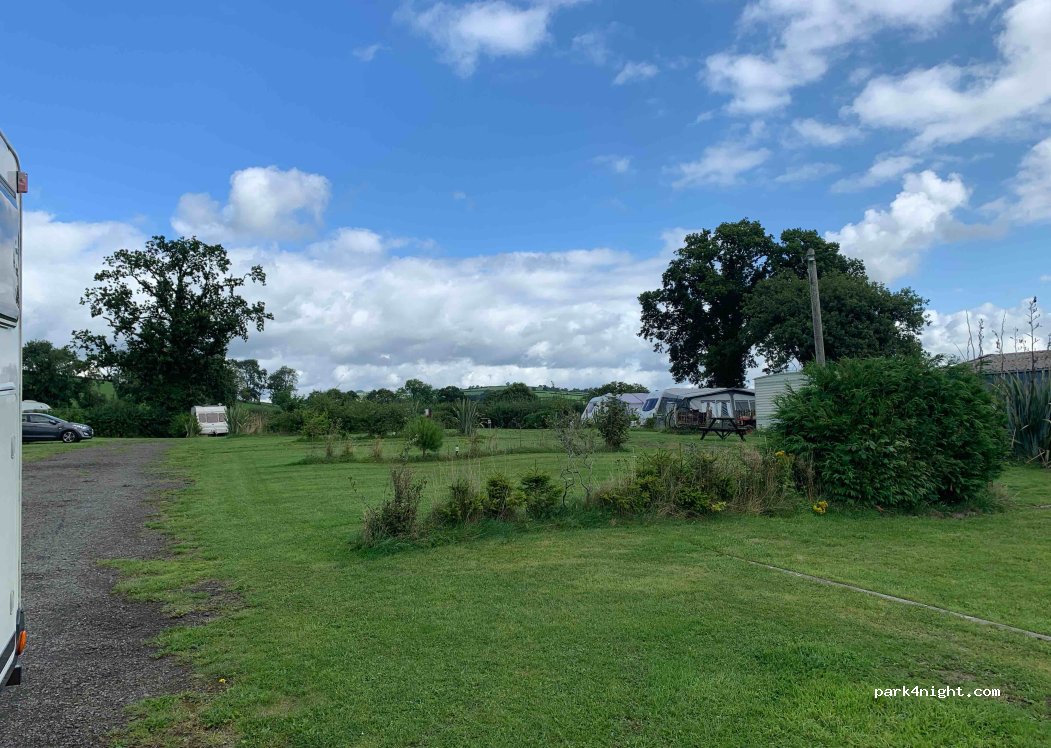 Towy Valley Caravan Park — foto 4