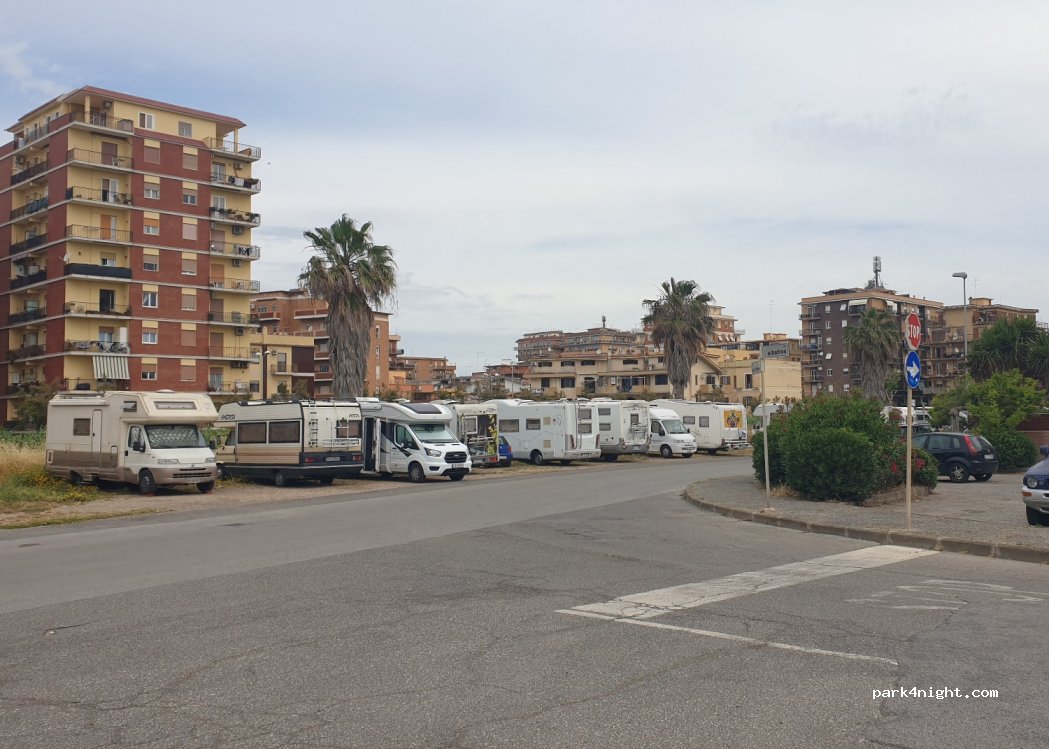 (00055) Ladispoli - 9 Via del Tritone — foto 2