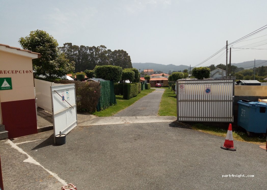Camping Os Delfins — foto 4